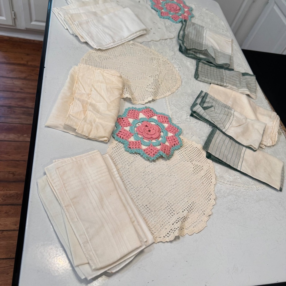 Vintage Linens Lot Women Cream White Green Pink Crochet Lace Handkerchiefs